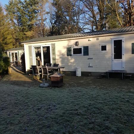 Chalet 4-5 Pers In Epe F16 Van Alle Gemakken Voorzien Max Aantal Volwassenen Is 4 Exterior photo